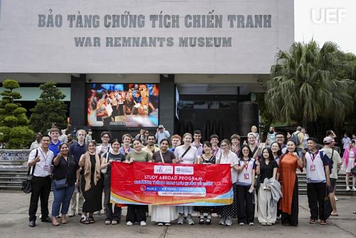 Plus 3 - 2026: Pittsburgh Students Explore Buddhism and Discover Vietnamese History