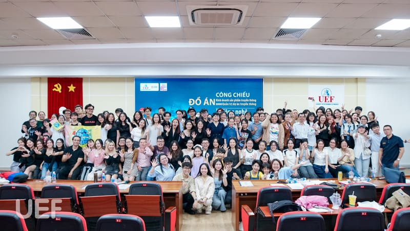 Công chiếu đồ án ngành Công nghệ truyền thông