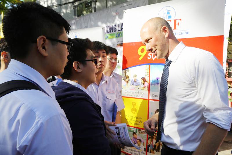 ngành Quan hệ công chúng của Trường Kèo bóng đá Vòng loại World Cup 2026 Châu Âu Kinh tế - Tài chính thành phố Hồ Chí Minh 