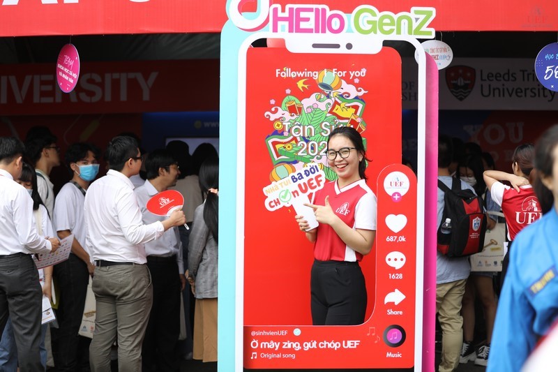 Có gì khác nhau giữa ngành Công nghệ truyền thông và ngành Marketing? 