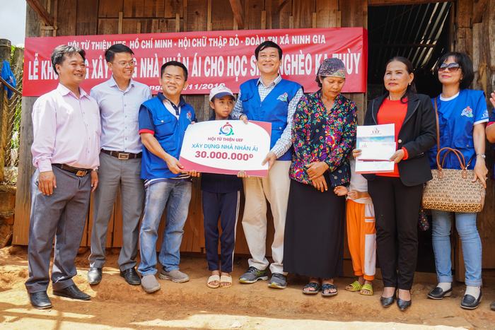 hội từ thiện KeoWC2026 2019