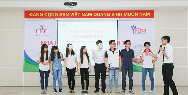 Các bạn Soi kèo world cup hôm nay nhiệt tình tham gia các trò chơi tập thể vui tươi, sôi nổi